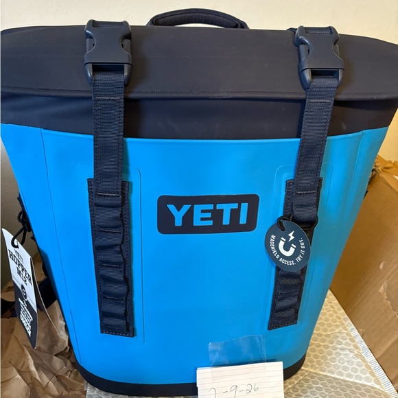 YETI Hopper 12L Big Blue Wave